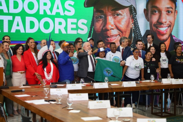 Fundação BB anuncia incentivos aos catadores de materiais recicláveis em parceria com o BNDES